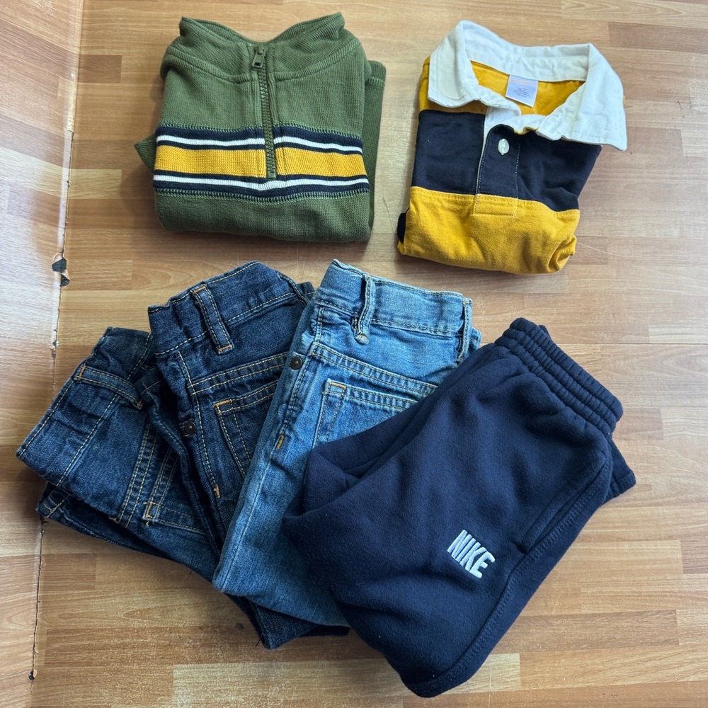Gap adjustable jeans and Gymboree collared tops bundle size 2t, 6 pieces